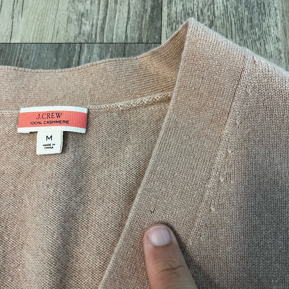 J.Crew Cashmere Patch Pocket Cardigan Light Pink Buttoned Women’s Medium - Picture 9 of 11